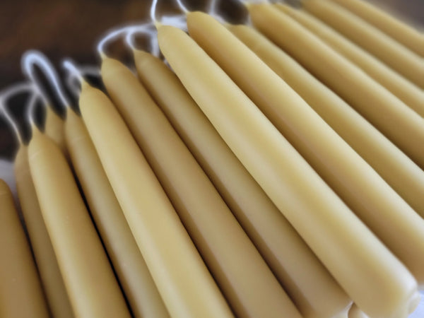 Hand-Dipped Beeswax Tapers – 7"